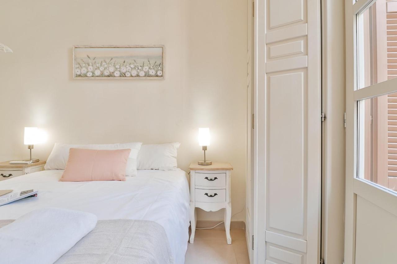 Flat 2 Bedrooms In The City Center Malaga Exterior photo